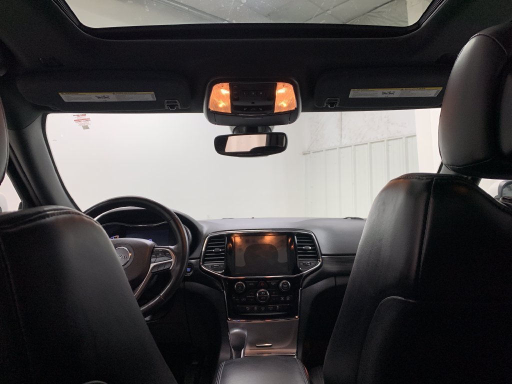Used 2019 Jeep Grand Cherokee Altitude AWD/4WD image 19