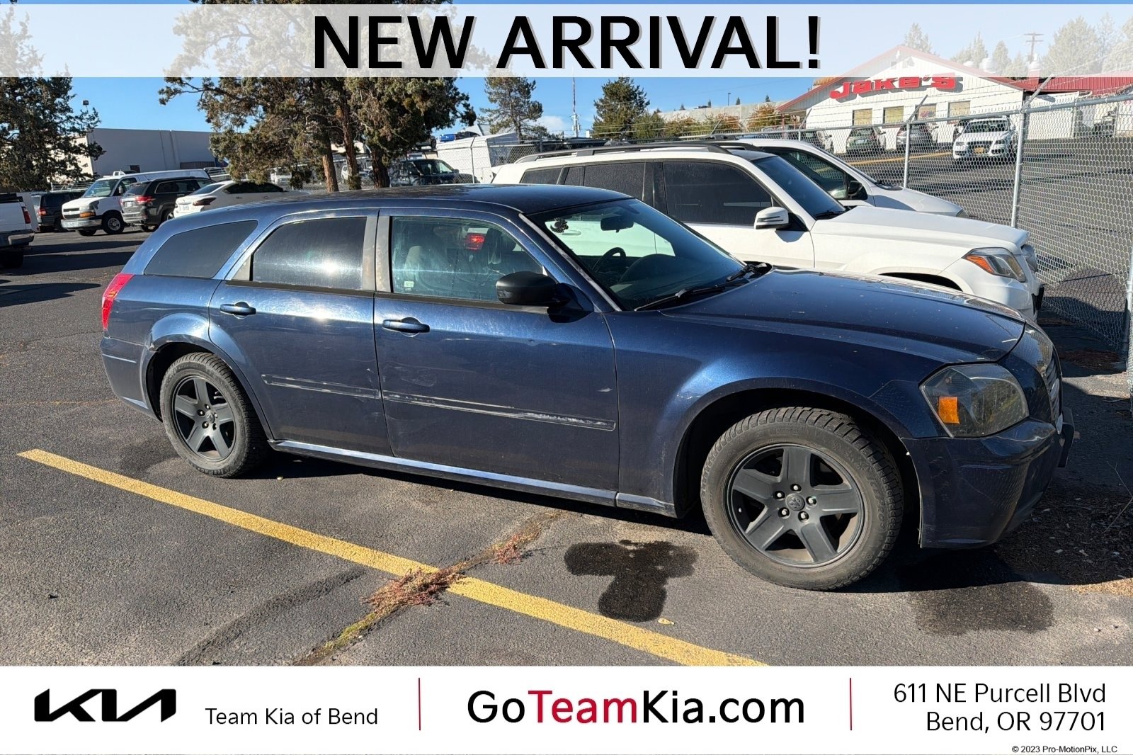 Used 2005 Dodge Magnum SE