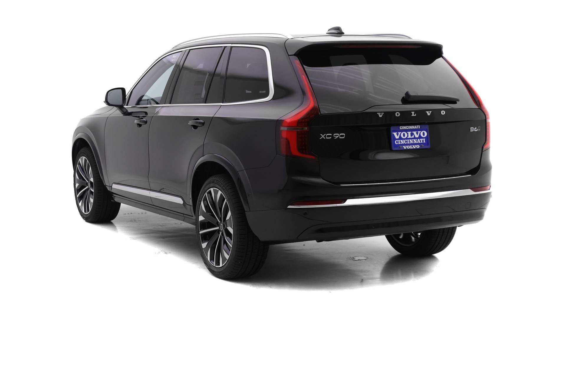New 2026 Volvo XC90 B6 Plus w/ Protection Package Premier image 5