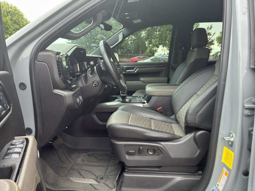 Used 2024 Chevrolet Silverado 1500 ZR2 w/ Technology Package AWD/4WD image 20
