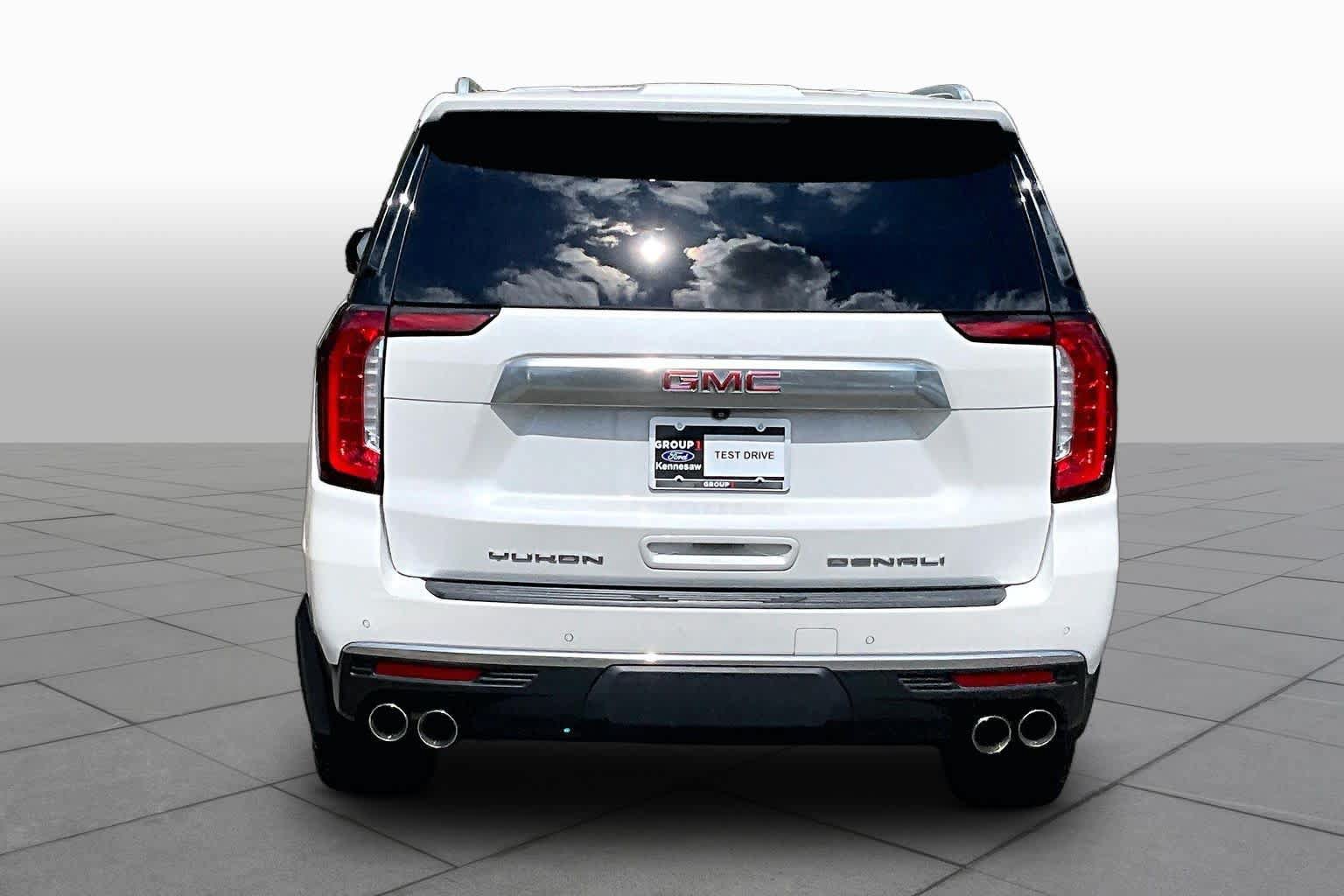 Used 2023 GMC Yukon Denali w/ Max Trailering Package AWD/4WD image 5