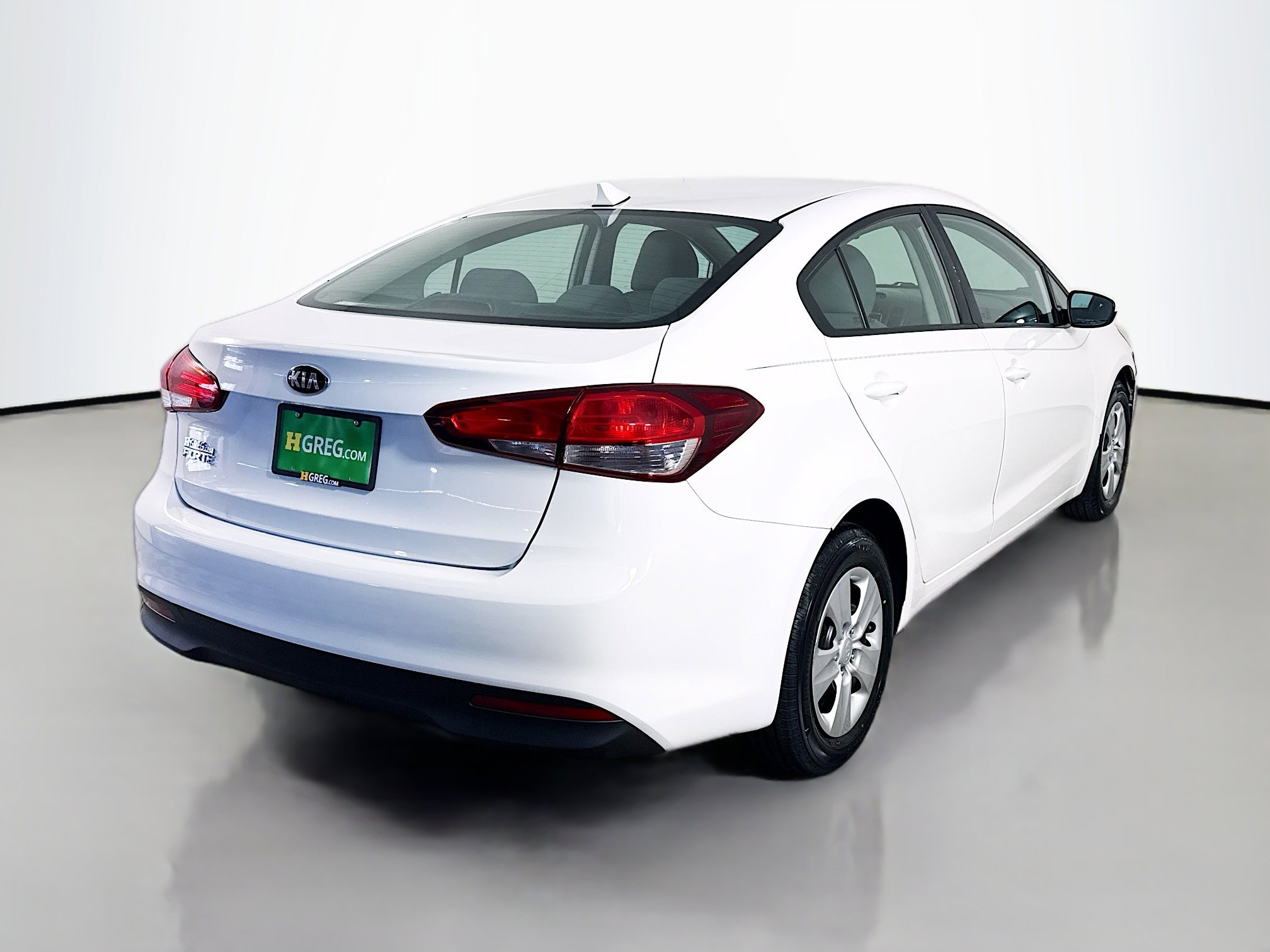 Used 2017 Kia Forte LX image 10