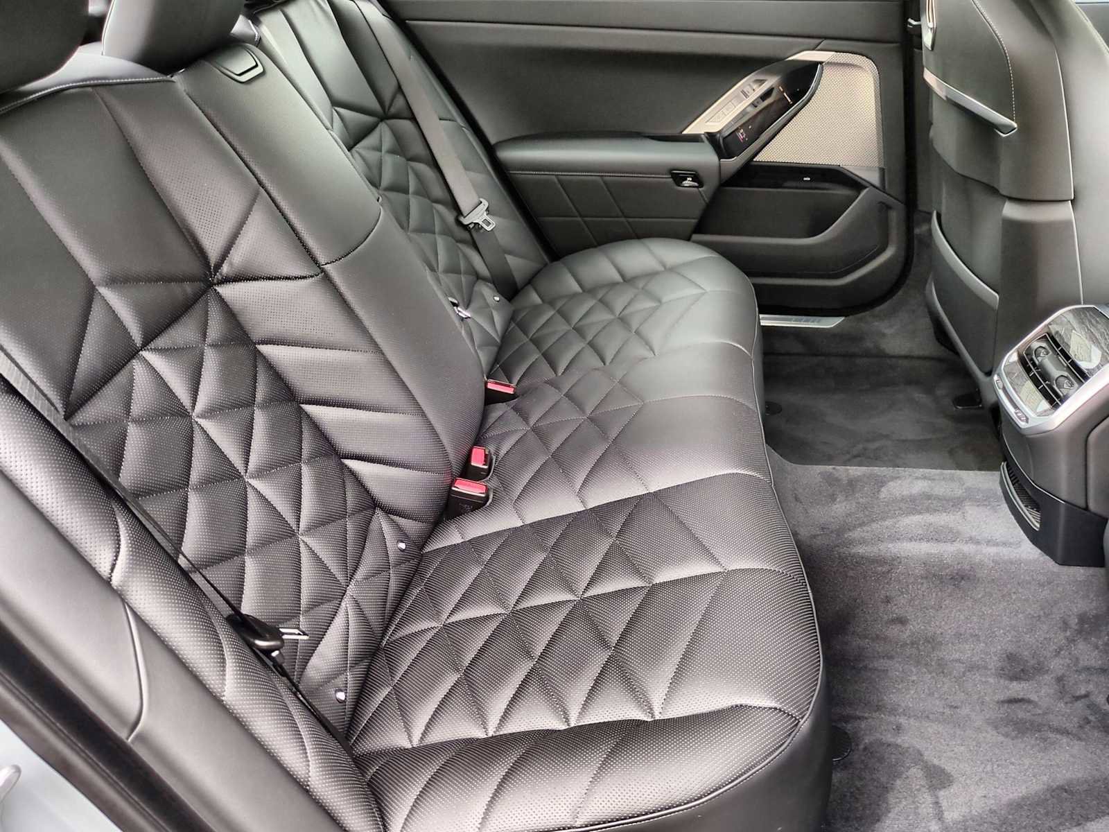 New 2025 BMW 740i xDrive 740i xDrive image 22