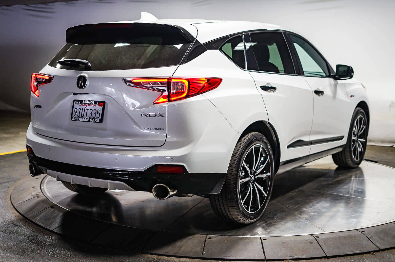 Used 2025 Acura RDX A-Spec image 9