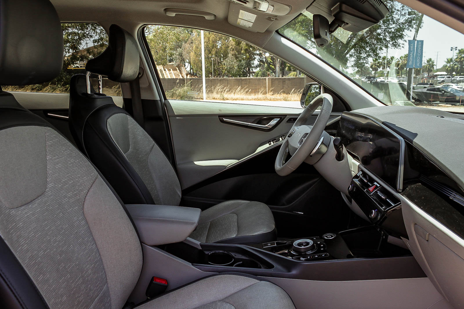 Used 2023 Kia Niro Wave FWD image 18