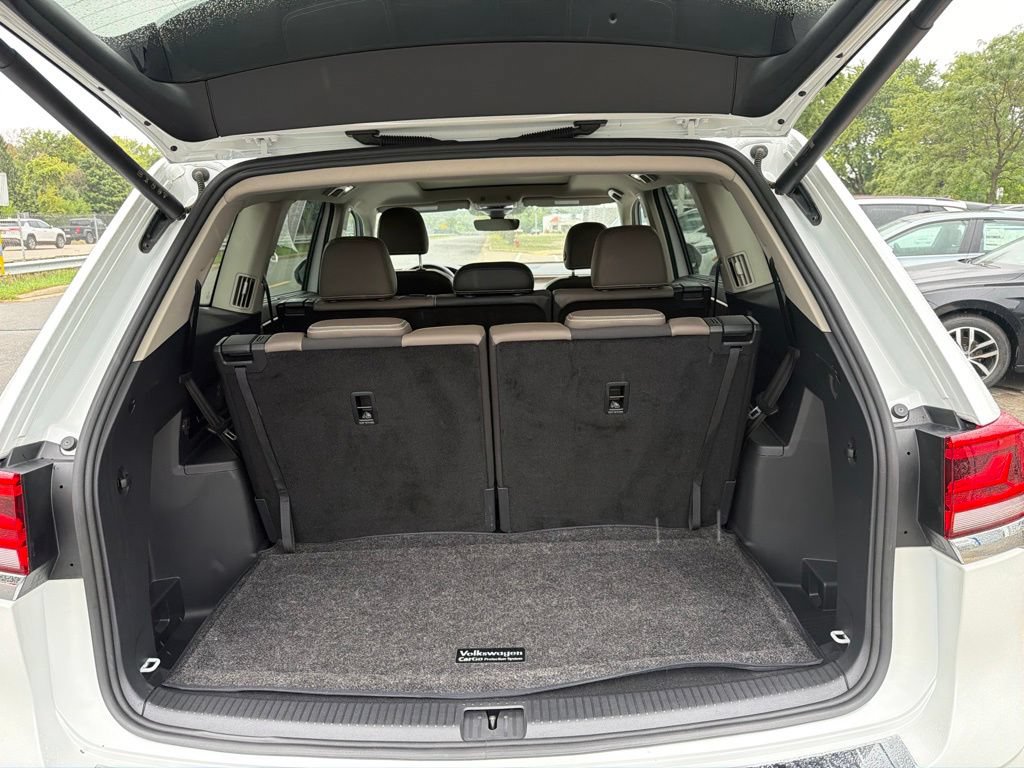Certified 2024 Volkswagen Atlas SEL AWD/4WD image 9