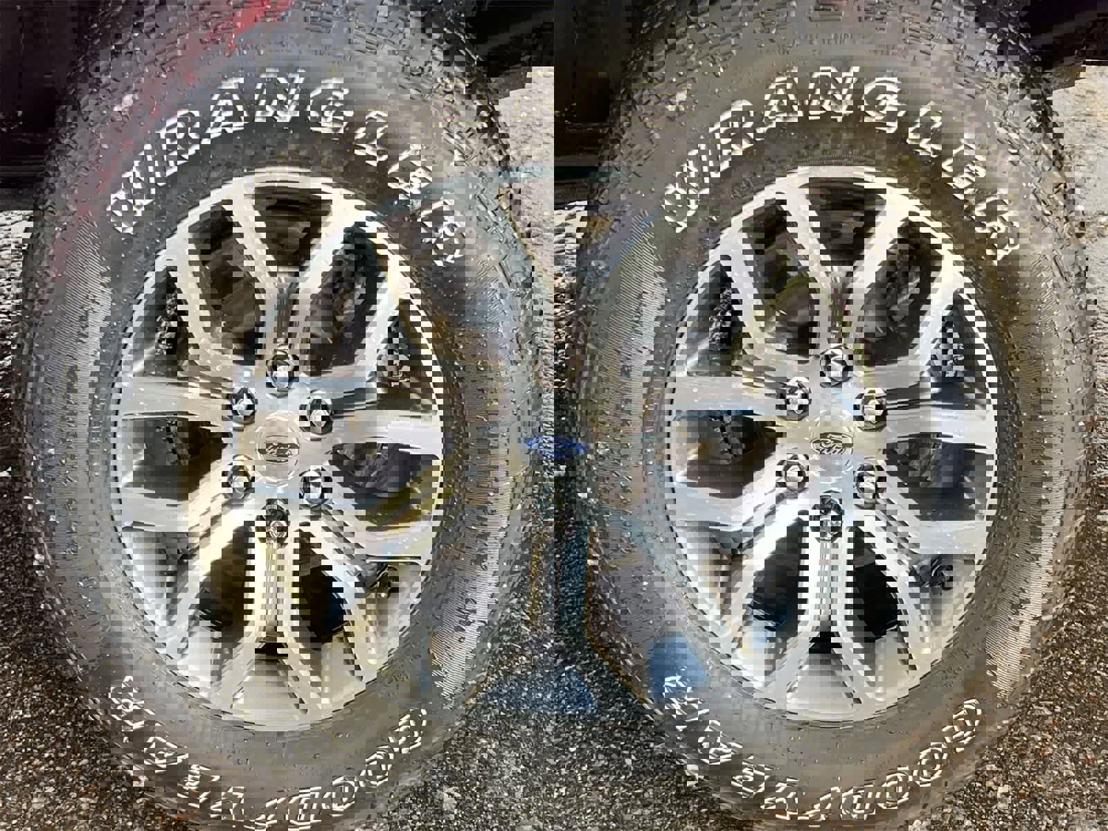 Used 2021 Ford F150 Lariat w/ Trailer Tow Package image 14