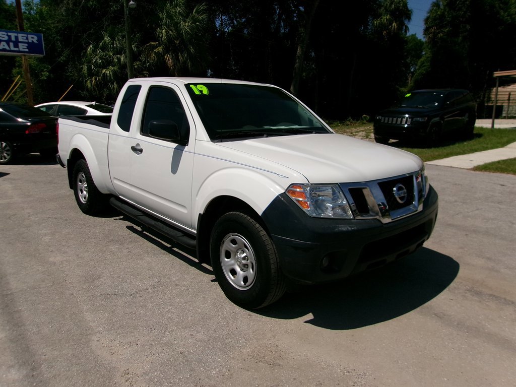 Used 2019 Nissan Frontier S RWD image 5