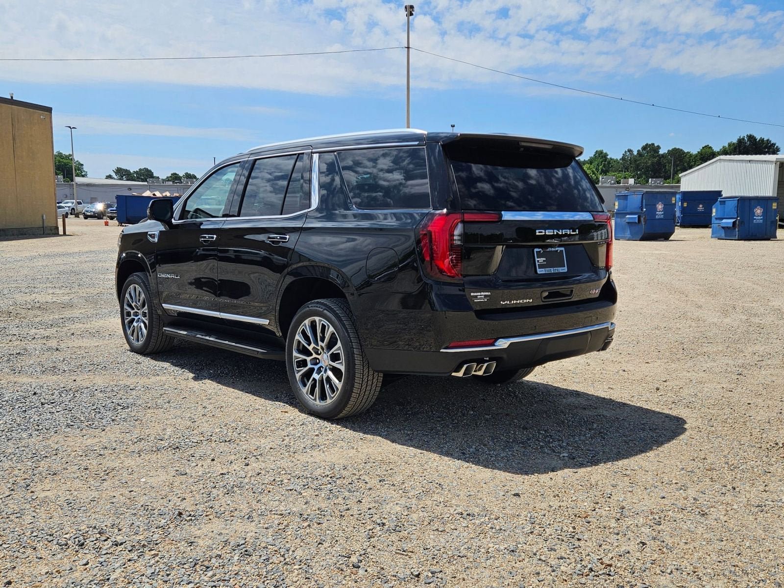 New 2026 GMC Yukon Denali AWD/4WD image 3