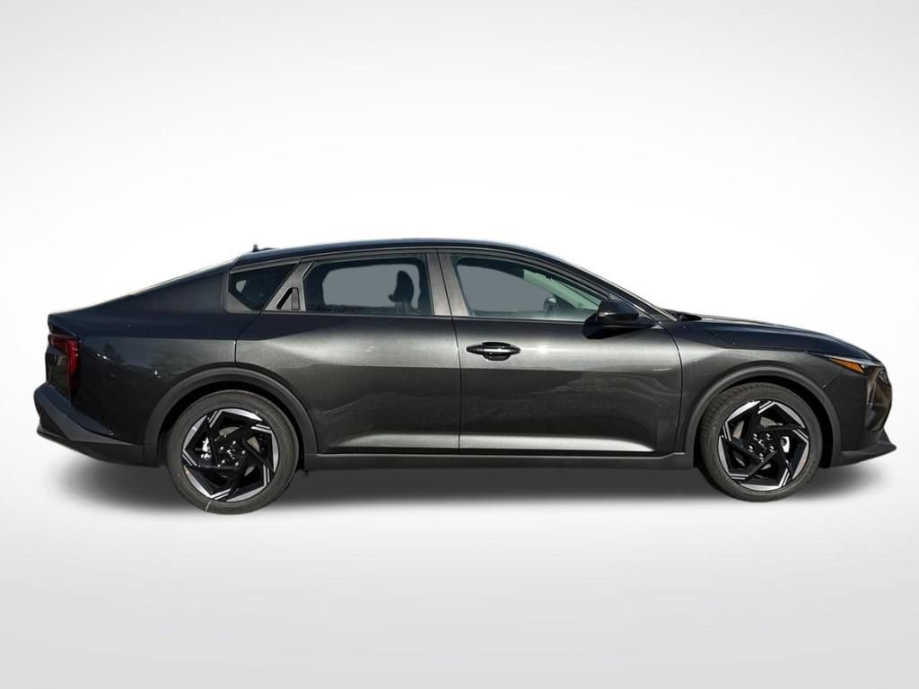 Used 2025 Kia K4 EX FWD image 2