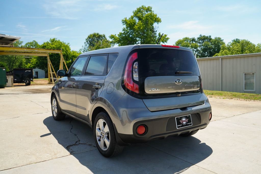 Used 2019 Kia Soul FWD image 4