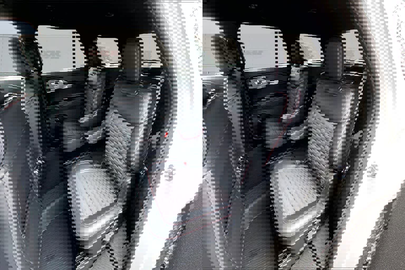 Used 2025 Ford Explorer ST-Line image 13