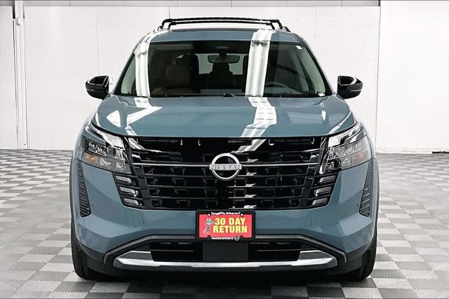 New 2026 Nissan Pathfinder Platinum w/ Cargo Package AWD/4WD image 15