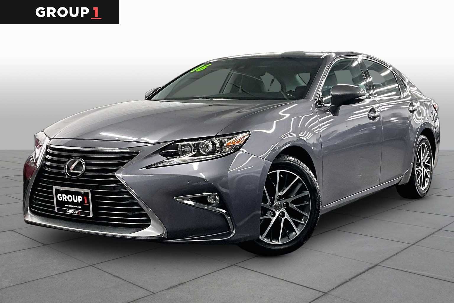 Used 2016 Lexus ES 350 w/ Navigation System Package