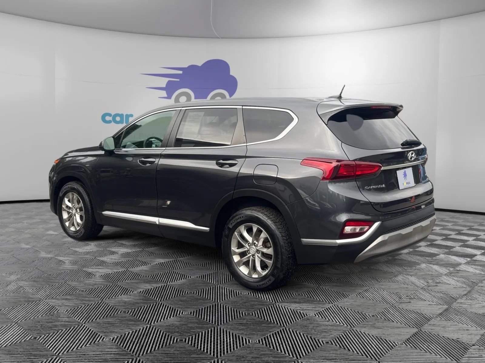 Used 2020 Hyundai Santa Fe SE AWD/4WD image 3