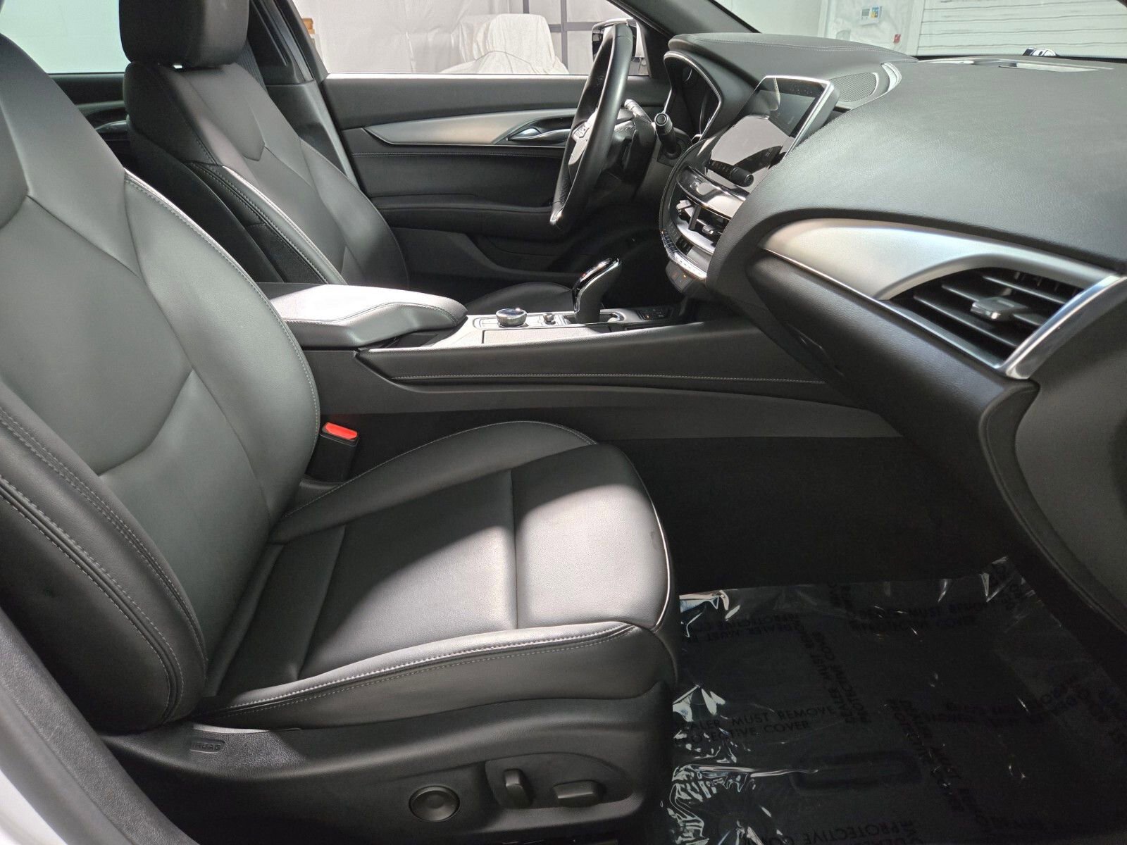 Used 2024 Cadillac CT5 Luxury RWD image 3