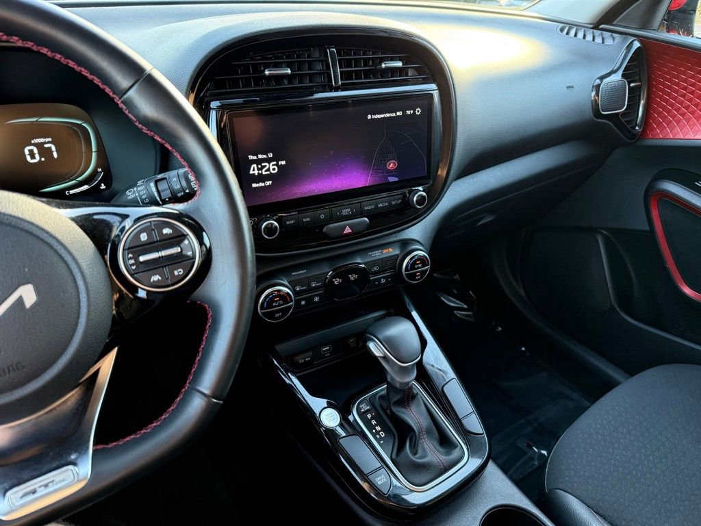 Certified 2024 Kia Soul GT-Line image 38