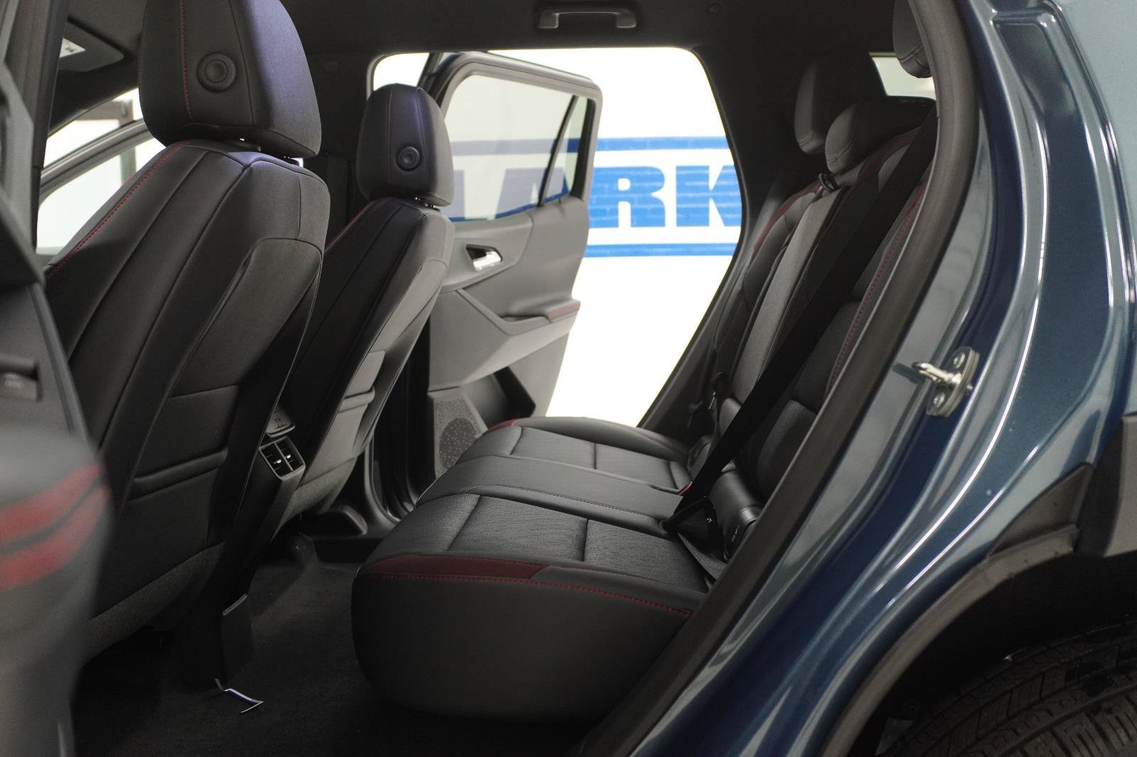 New 2027 Chevrolet Equinox RS FWD image 22