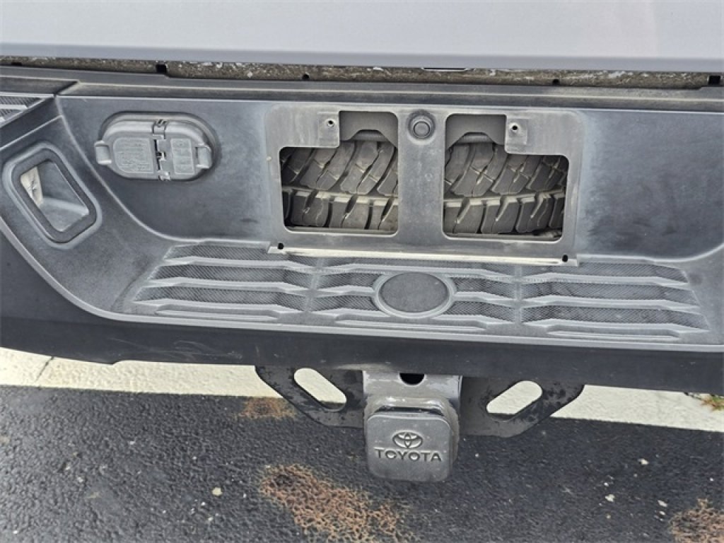 Used 2021 Toyota Tundra SR5 w/ TRD Off-Road Package image 22