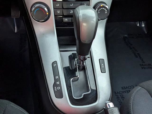 Used 2016 Chevrolet Cruze LT image 12