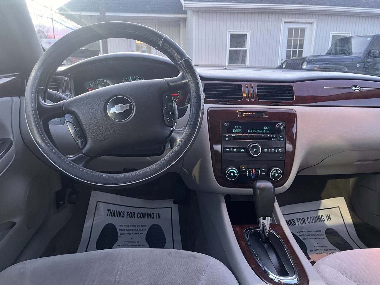 Used 2010 Chevrolet Impala LT image 10