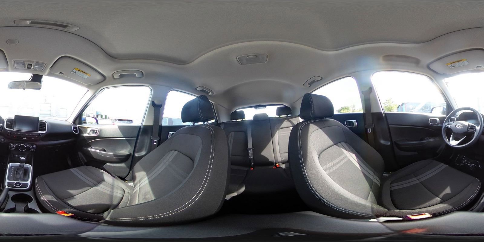 Used 2025 Hyundai Venue SEL image 42