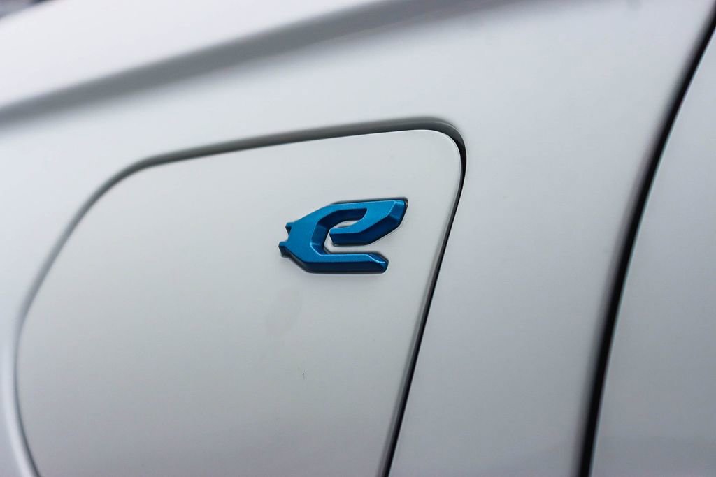 Used 2023 Jeep Grand Cherokee 4WD 4xe image 12