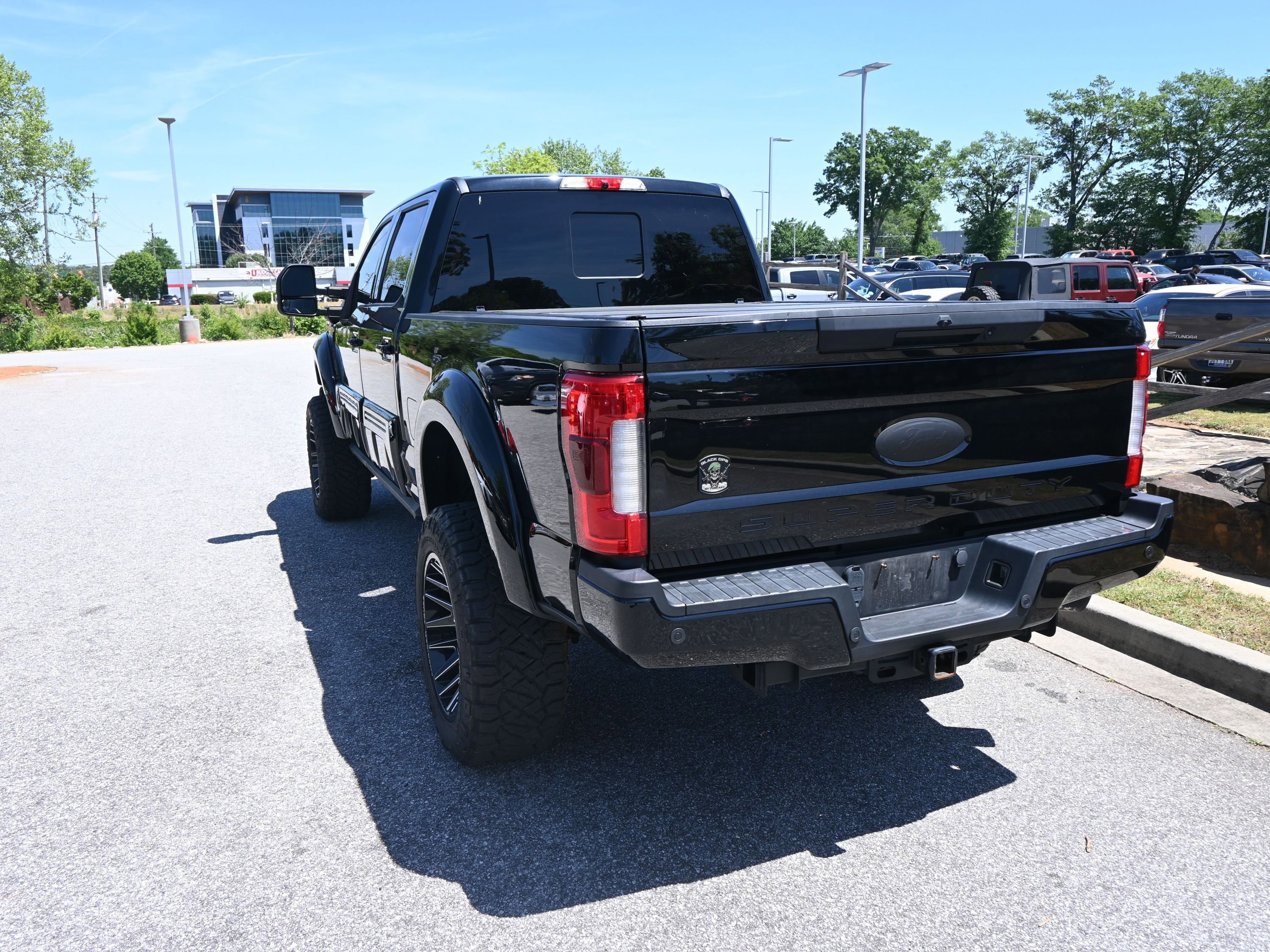 Used 2018 Ford F250 Lariat w/ Lariat Ultimate Package AWD/4WD image 8