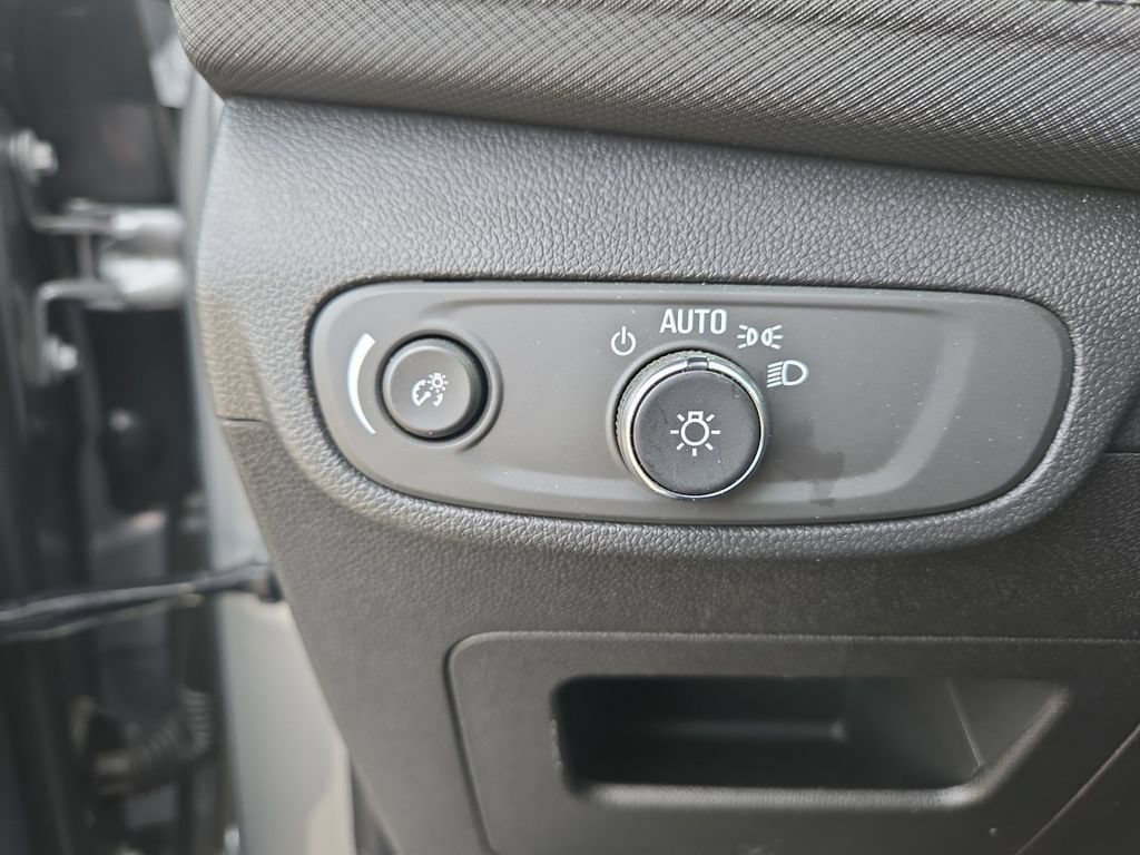 Used 2025 Chevrolet TrailBlazer LT FWD image 20