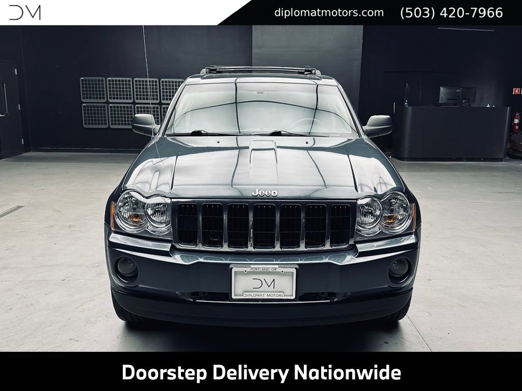 Used 2007 Jeep Grand Cherokee Limited w/ Trailer Tow Group IV AWD/4WD image 11