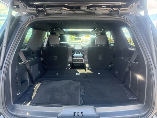 Used 2023 Ford Expedition Limited AWD/4WD image 5