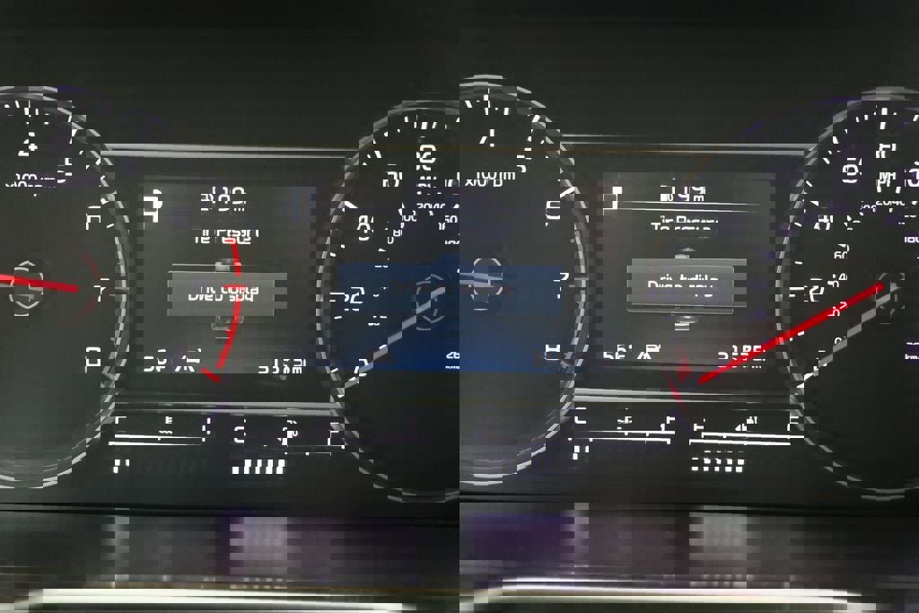 Used 2023 Kia Sorento LX image 18