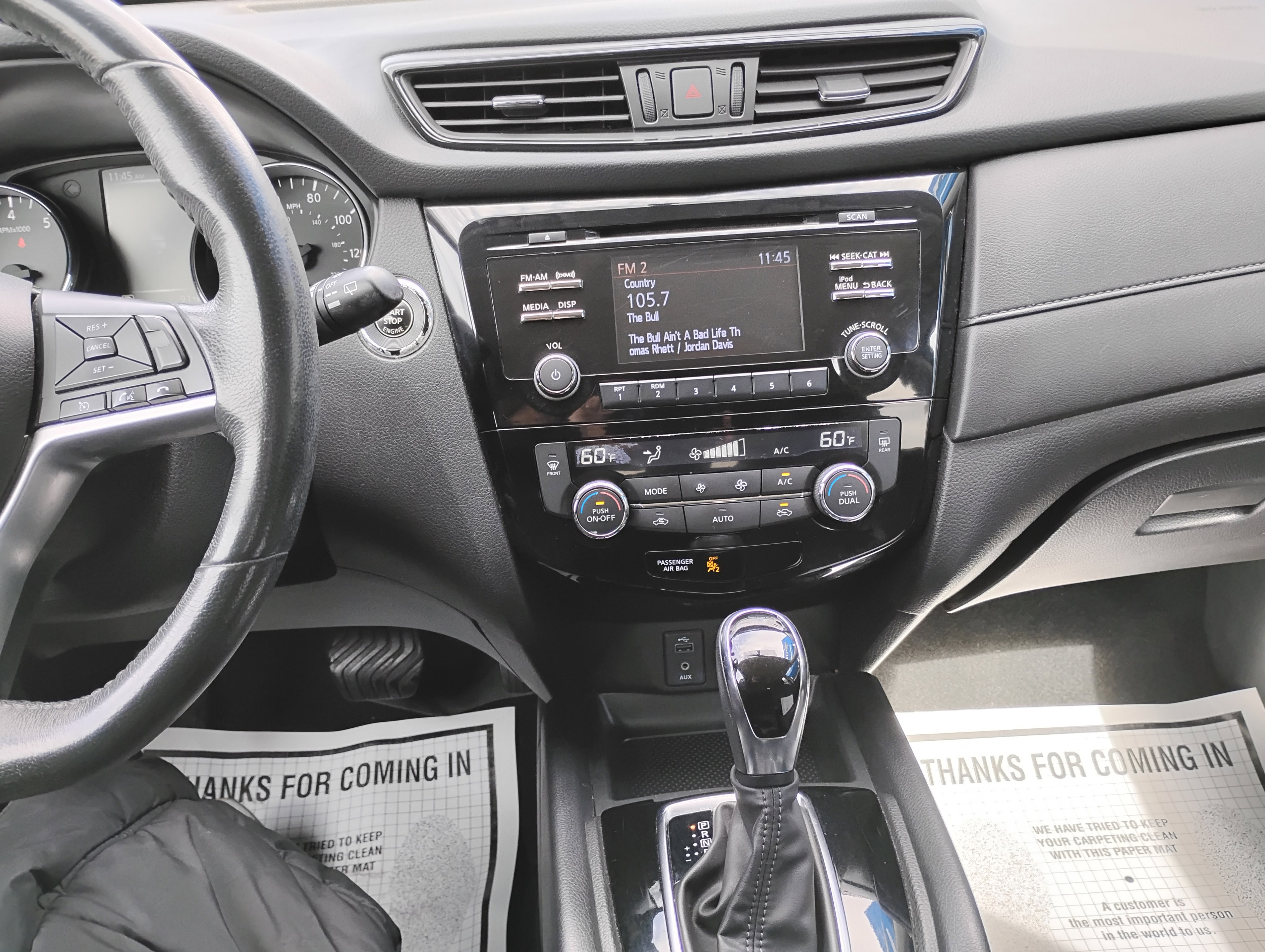 Used 2017 Nissan Rogue SV w/ Midnight Edition Package FWD image 8