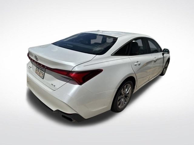 Used 2021 Toyota Avalon XLE w/ Moonroof Package FWD image 6