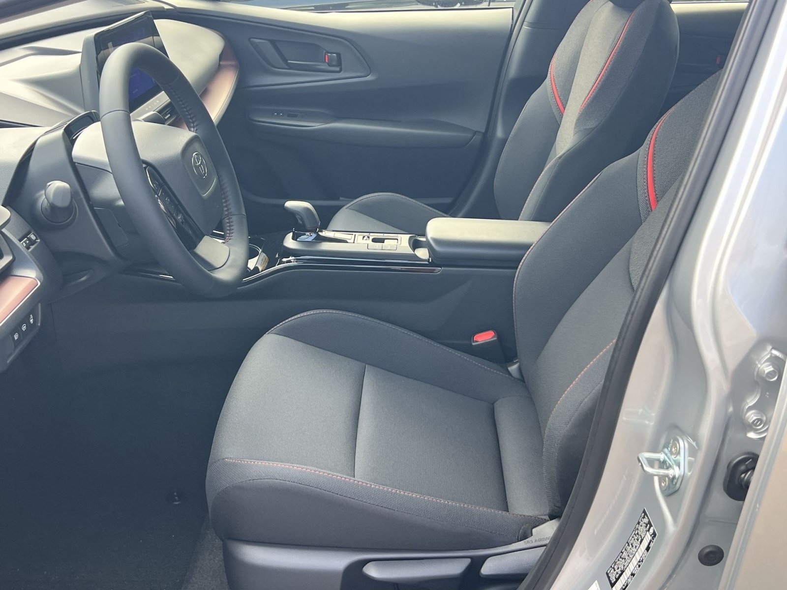 New 2027 Toyota Prius Plug-In Hybrid FWD image 7