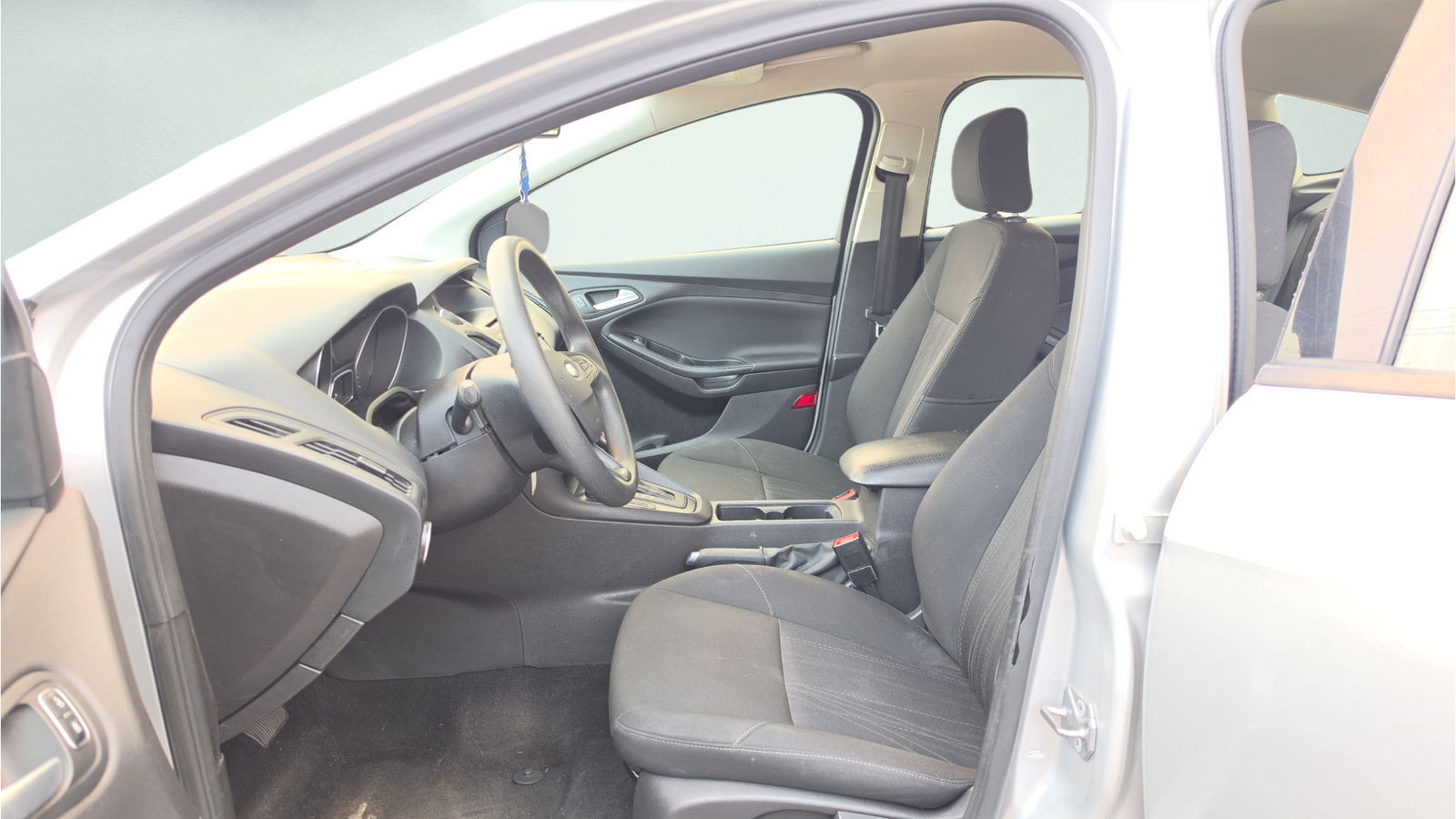 Used 2017 Ford Focus SE FWD image 17