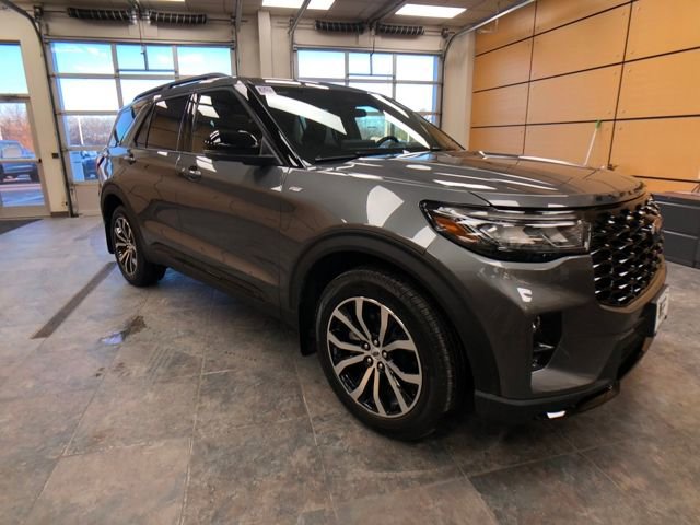 New 2026 Ford Explorer ST-Line image 1