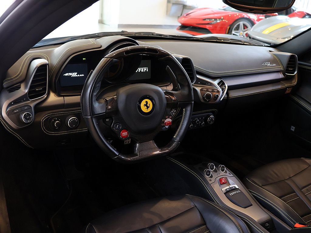 Used 2011 Ferrari 458 Italia Coupe RWD image 73
