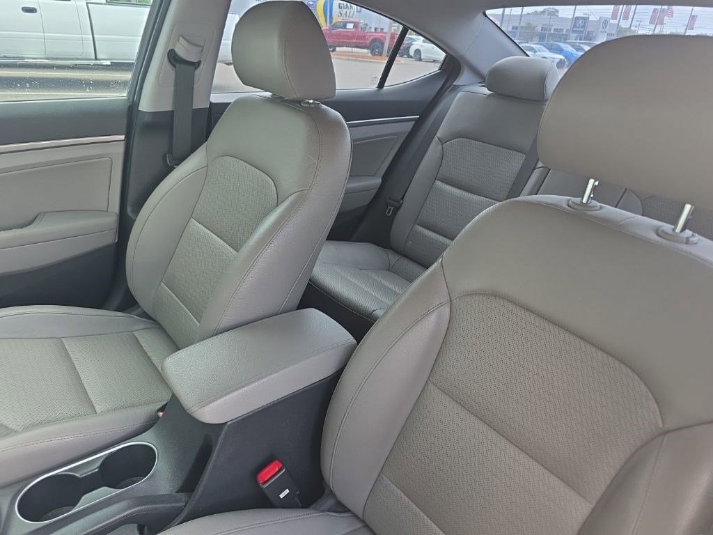 Used 2017 Hyundai Elantra Limited w/ Limited Ultimate Package 05 image 6