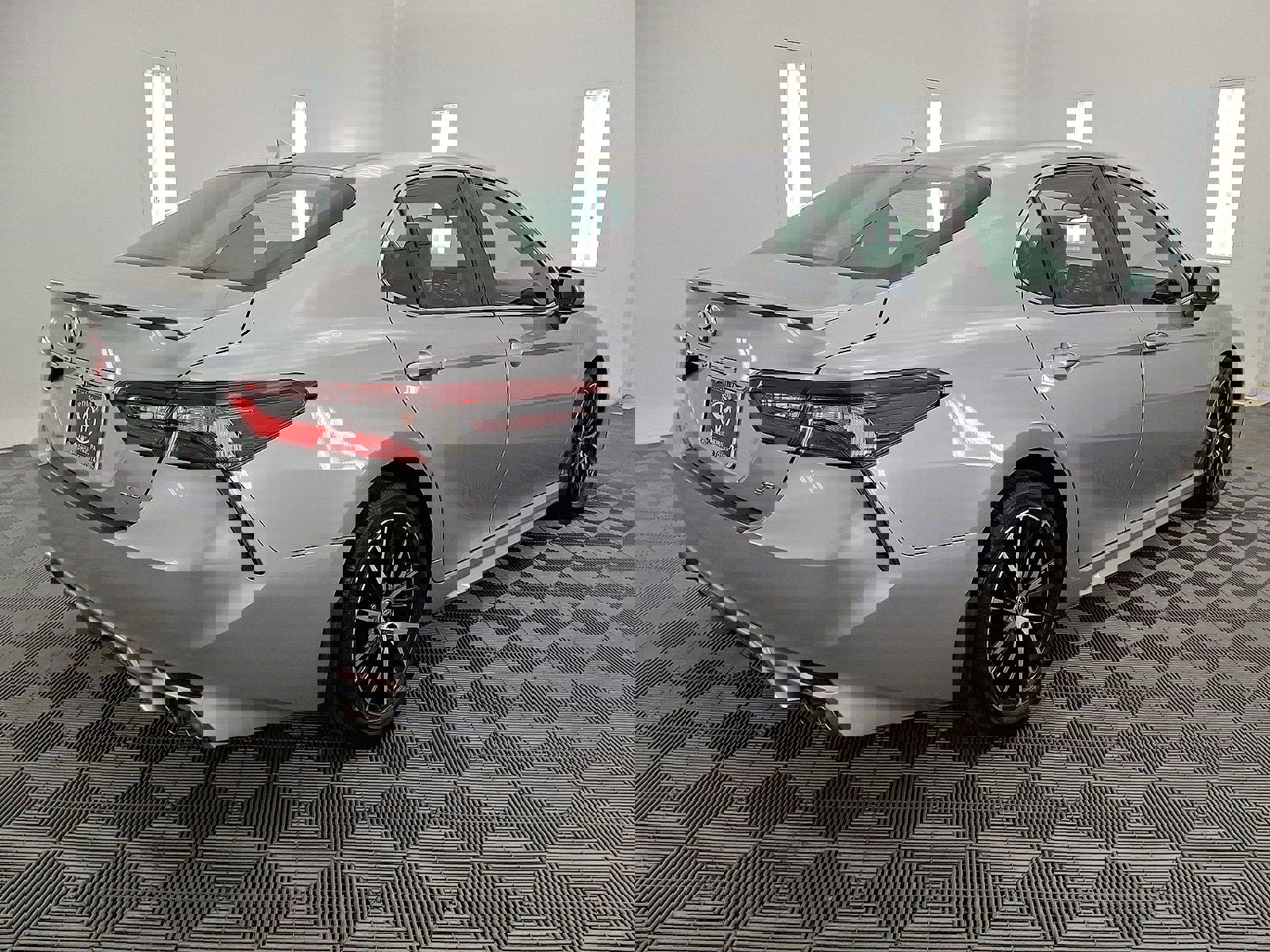 Certified 2021 Toyota Camry SE w/ Cold Weather Package image 25