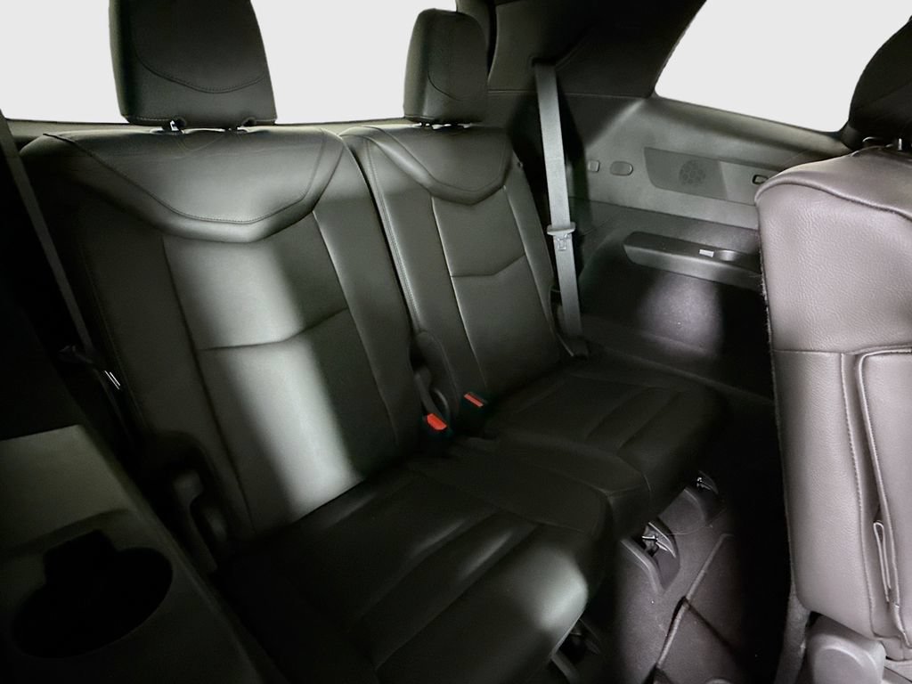 Used 2025 Cadillac XT6 Luxury FWD image 28