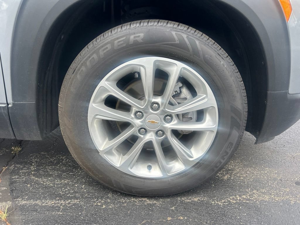 Certified 2024 Chevrolet TrailBlazer LS w/ LS Convenience Package FWD image 29