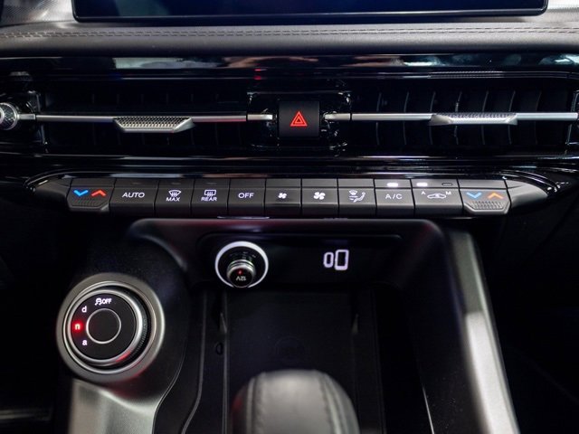 Used 2024 Alfa Romeo Tonale Ti w/ Premium Interior Package image 18