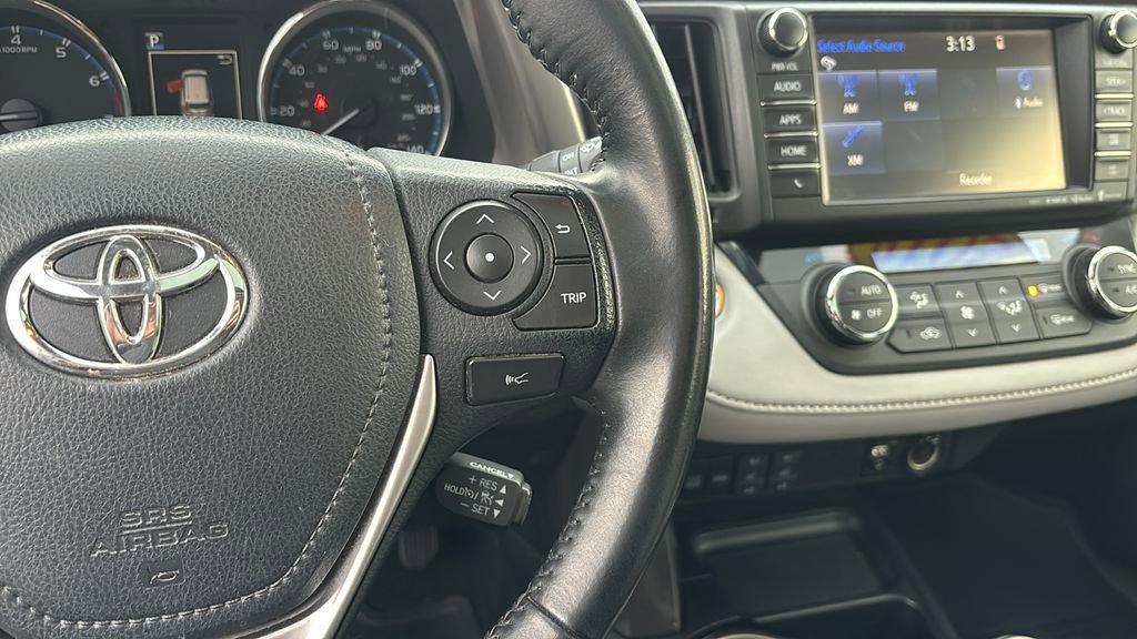 Used 2018 Toyota RAV4 Limited image 18