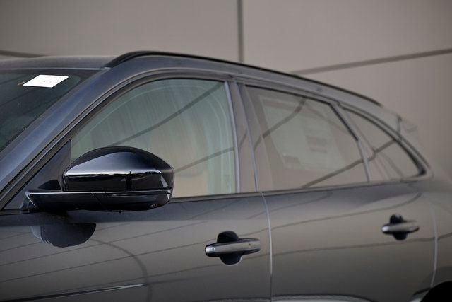 New 2026 Jaguar F-PACE R-Dynamic S image 4