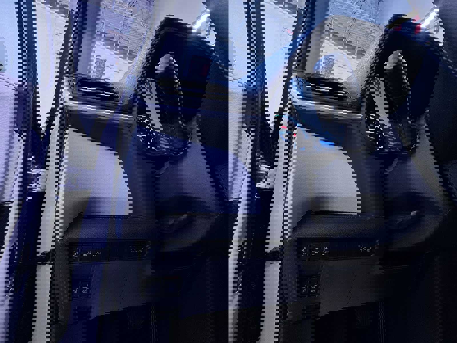 Used 2025 Toyota Sienna XLE w/ XLE Plus Package image 16