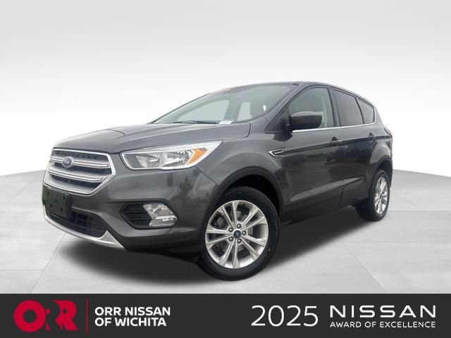 Used 2019 Ford Escape SE FWD image 1
