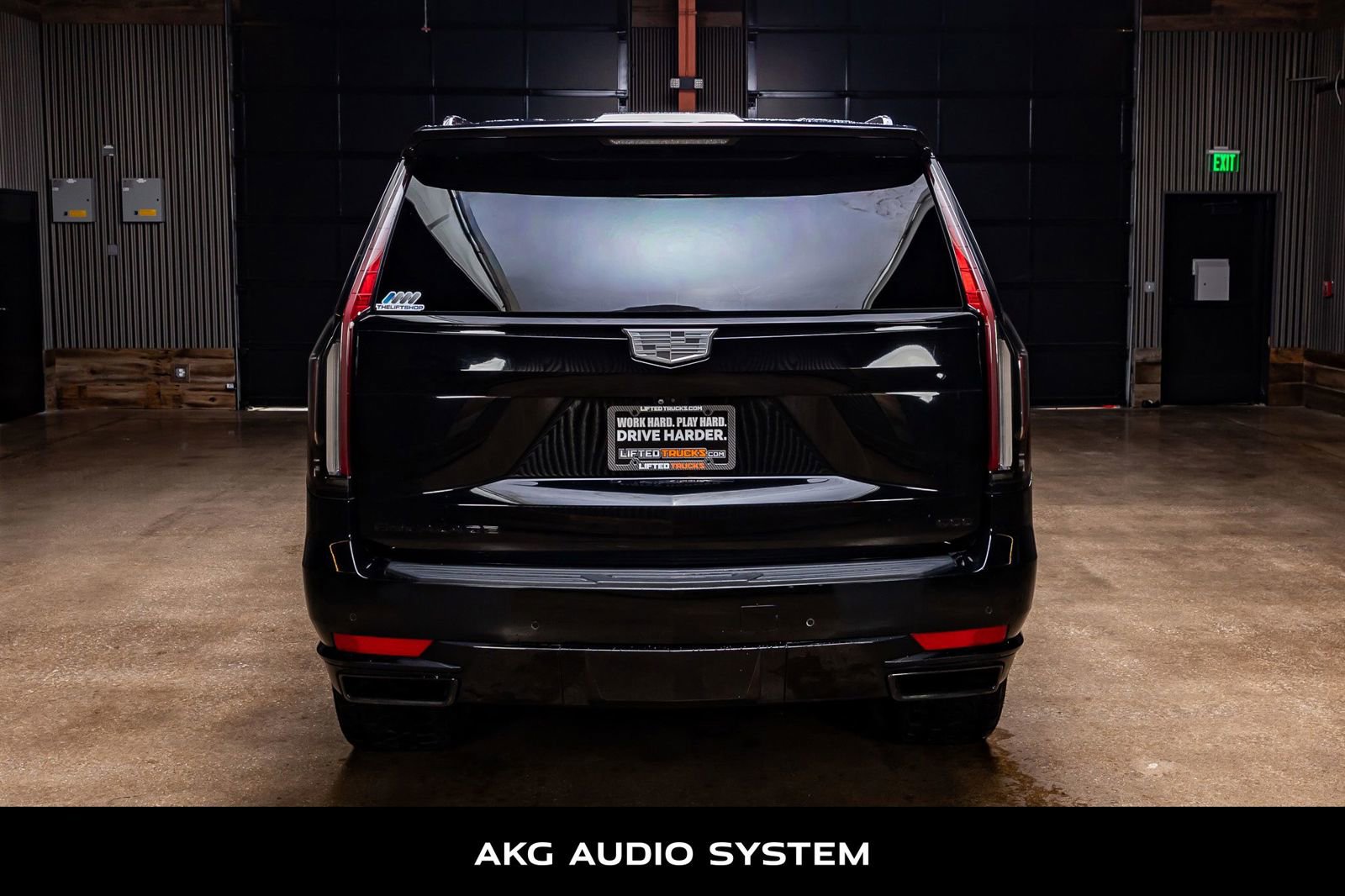 Used 2021 Cadillac Escalade ESV Sport w/ Driver Assist Tech Package image 8