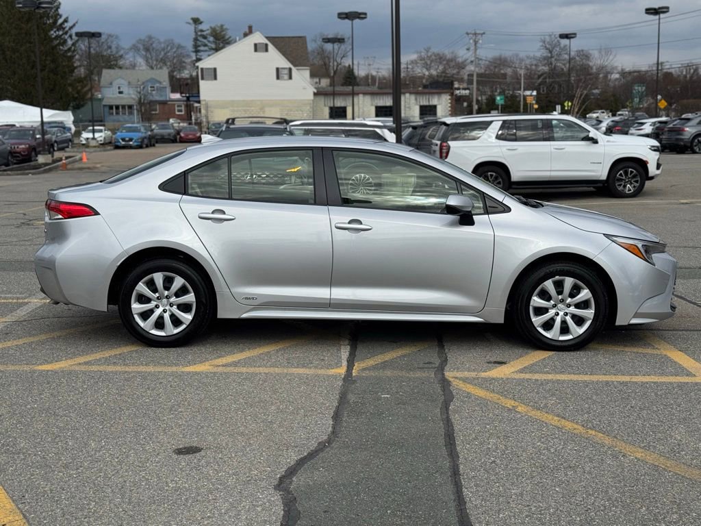 Used 2024 Toyota Corolla LE image 7
