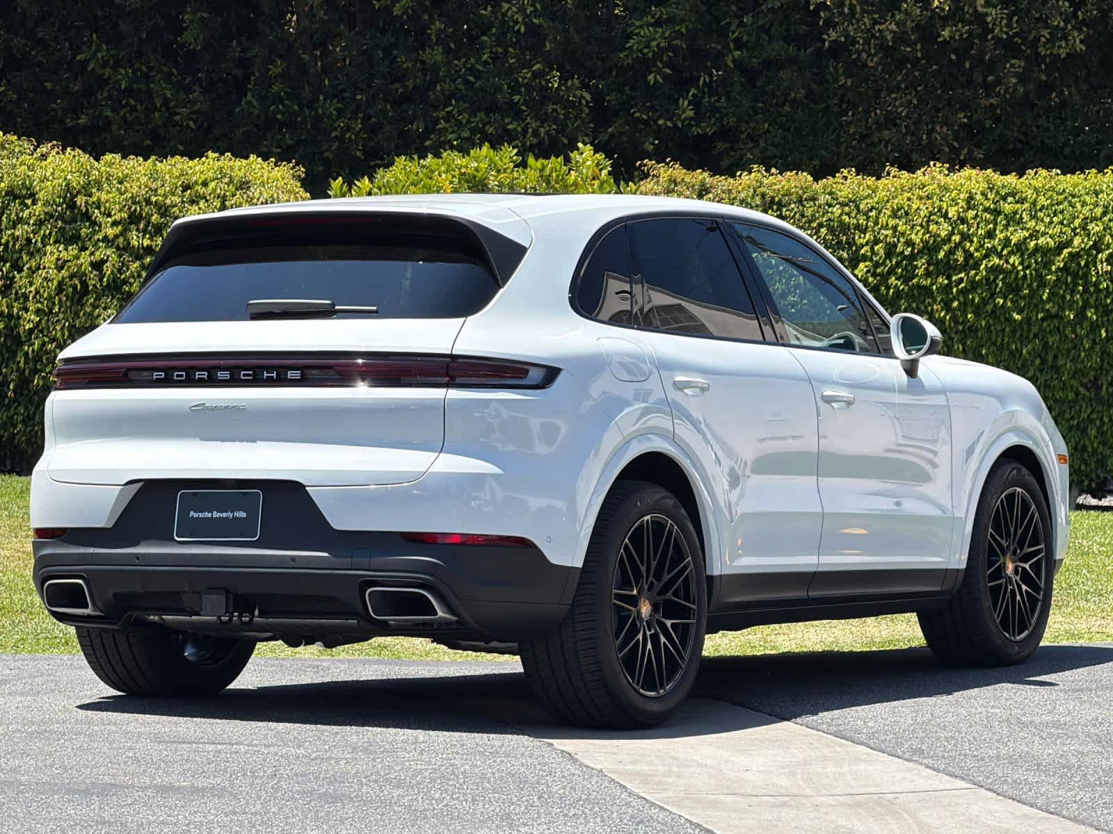 New 2026 Porsche Cayenne AWD/4WD image 8